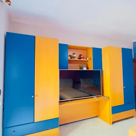 Spacious Family With Self Check In Vlorë