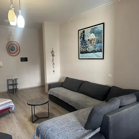 Apartment Spacious Family With Self Check In Vlorë