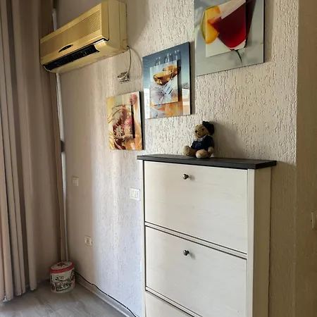Spacious Family With Self Check In Vlorë